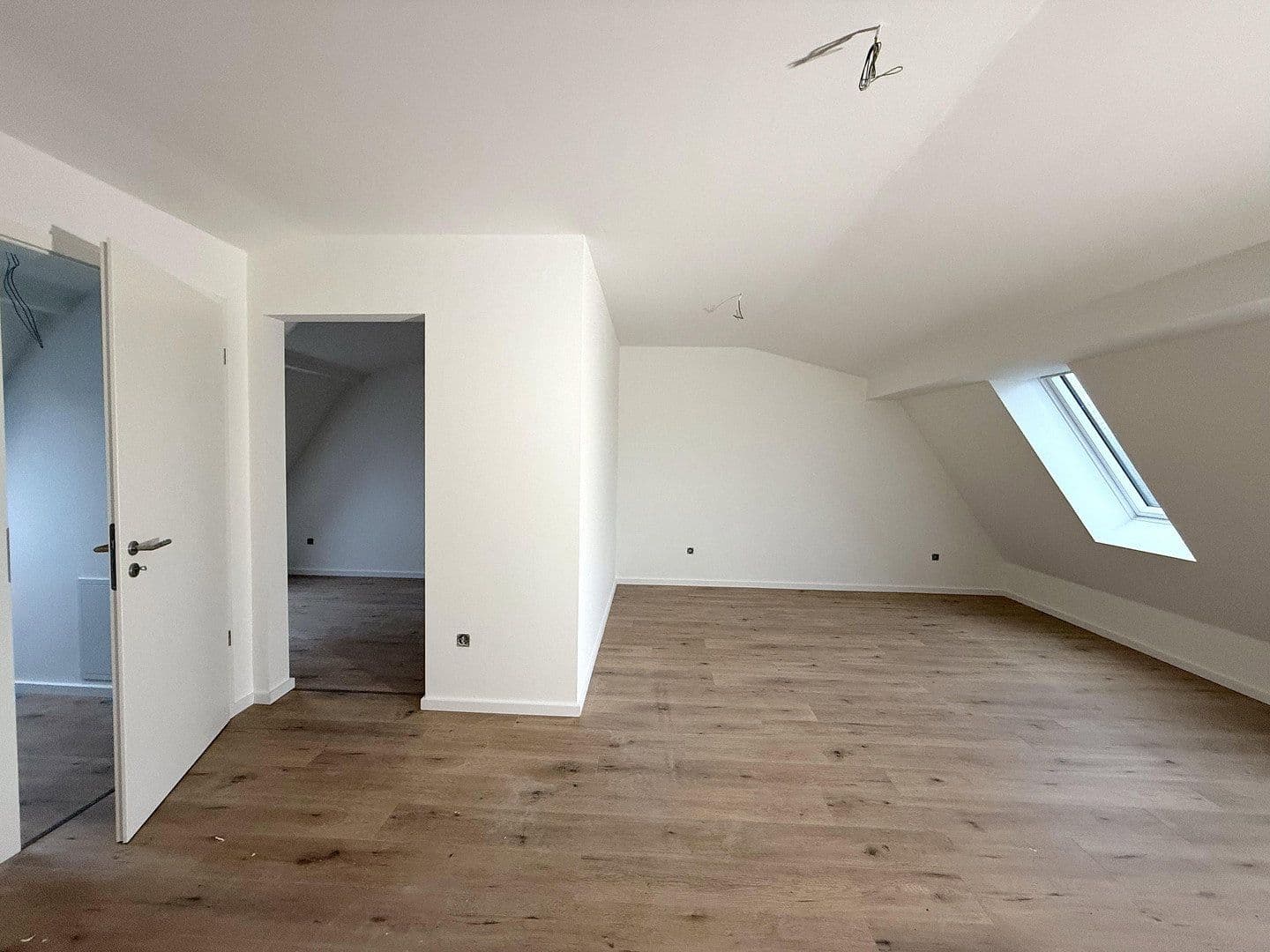 Pronájem domu 122 m², pozemek 500 m², Moorbekstraße 28, Norderstedt, Šlesvicko-Holštýnsko Pronájem domu 122 m², pozemek 500 m², Moorbekstraße 28, Norderstedt, Šlesvicko-Holštýnsko