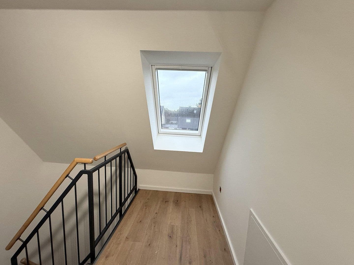 Pronájem domu 122 m², pozemek 500 m², Moorbekstraße 28, Norderstedt, Šlesvicko-Holštýnsko Pronájem domu 122 m², pozemek 500 m², Moorbekstraße 28, Norderstedt, Šlesvicko-Holštýnsko
