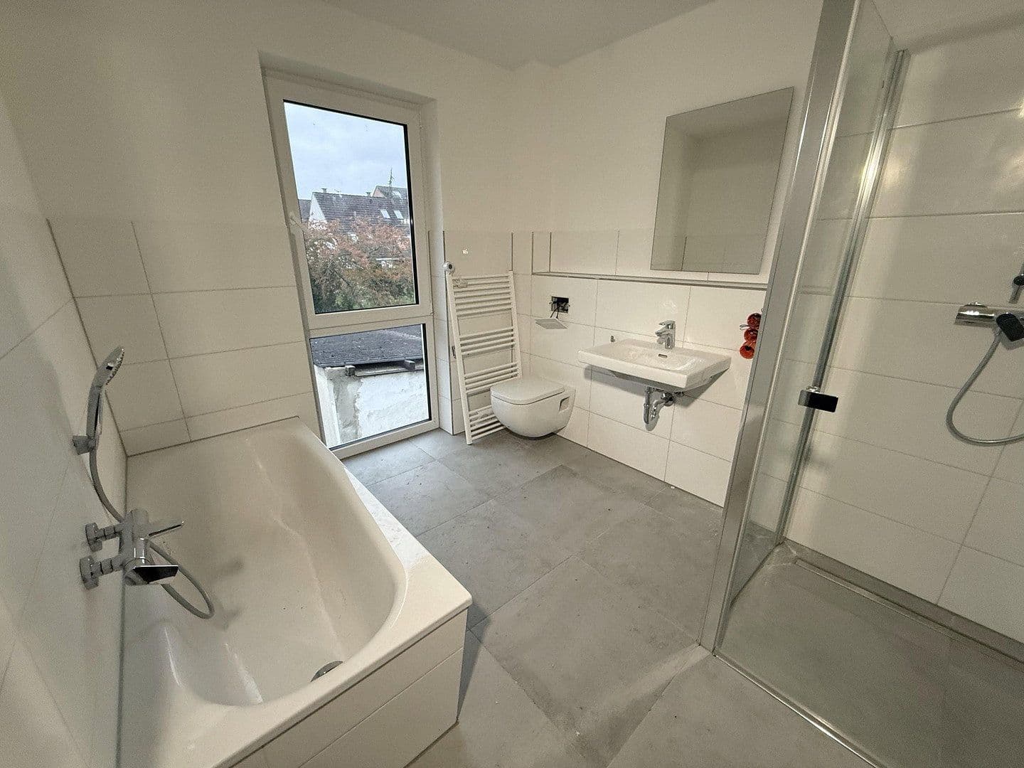 Pronájem domu 122 m², pozemek 500 m², Moorbekstraße 28, Norderstedt, Šlesvicko-Holštýnsko Pronájem domu 122 m², pozemek 500 m², Moorbekstraße 28, Norderstedt, Šlesvicko-Holštýnsko