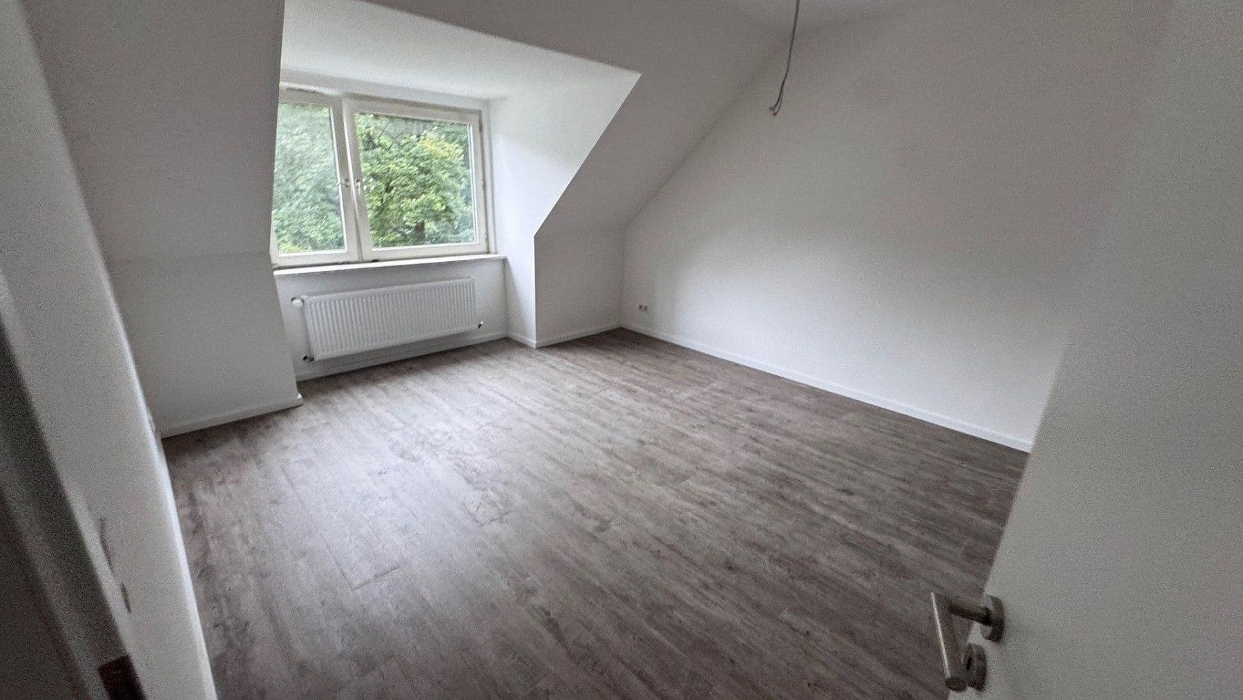Pronájem bytu 4+1 94 m², Krümmelstraße 6, Geesthacht, Šlesvicko-Holštýnsko Pronájem bytu 4+1 94 m², Krümmelstraße 6, Geesthacht, Šlesvicko-Holštýnsko