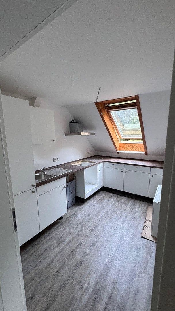 Pronájem bytu 4+1 94 m², Krümmelstraße 6, Geesthacht, Šlesvicko-Holštýnsko Pronájem bytu 4+1 94 m², Krümmelstraße 6, Geesthacht, Šlesvicko-Holštýnsko