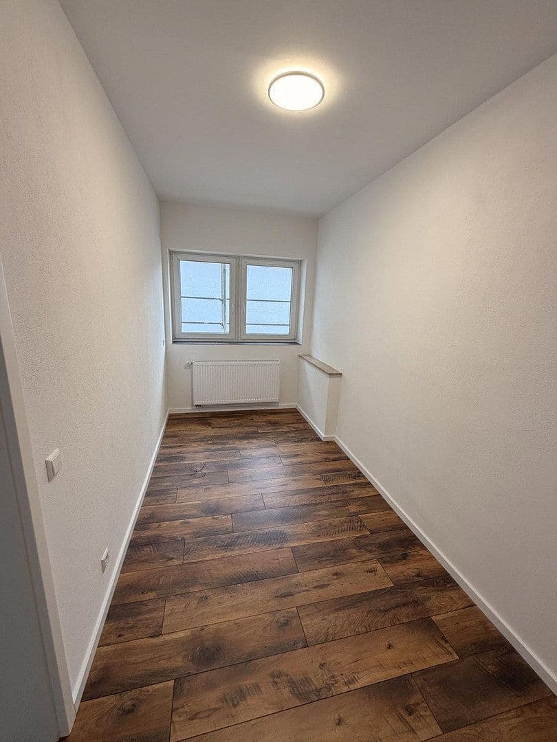 Pronájem bytu 3+1 65 m², Weinstraße 43, Ranschbach, Porýní-Falc Pronájem bytu 3+1 65 m², Weinstraße 43, Ranschbach, Porýní-Falc