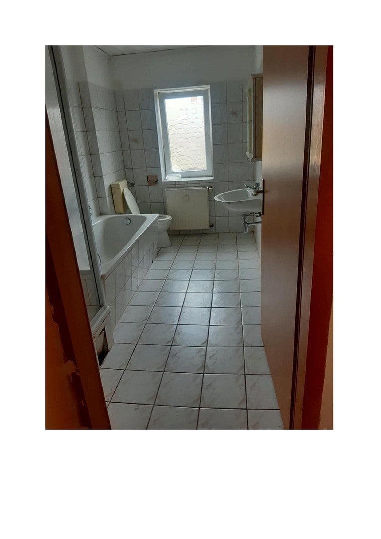 Pronájem bytu 2+1 59 m², Parkstr. 5, Žíč, Sasko-Anhaltsko Pronájem bytu 2+1 59 m², Parkstr. 5, Žíč, Sasko-Anhaltsko