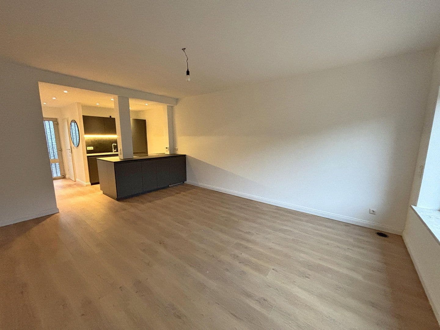 Prodej domu 75 m², pozemek 102 m², Hamburg, Hamburg Prodej domu 75 m², pozemek 102 m², Hamburg, Hamburg