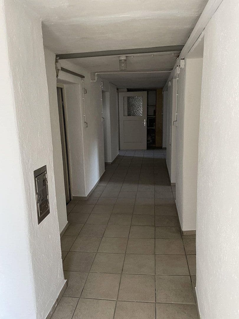Pronájem domu 180 m², pozemek 590 m², Erbach, Bádensko-Württembersko Pronájem domu 180 m², pozemek 590 m², Erbach, Bádensko-Württembersko