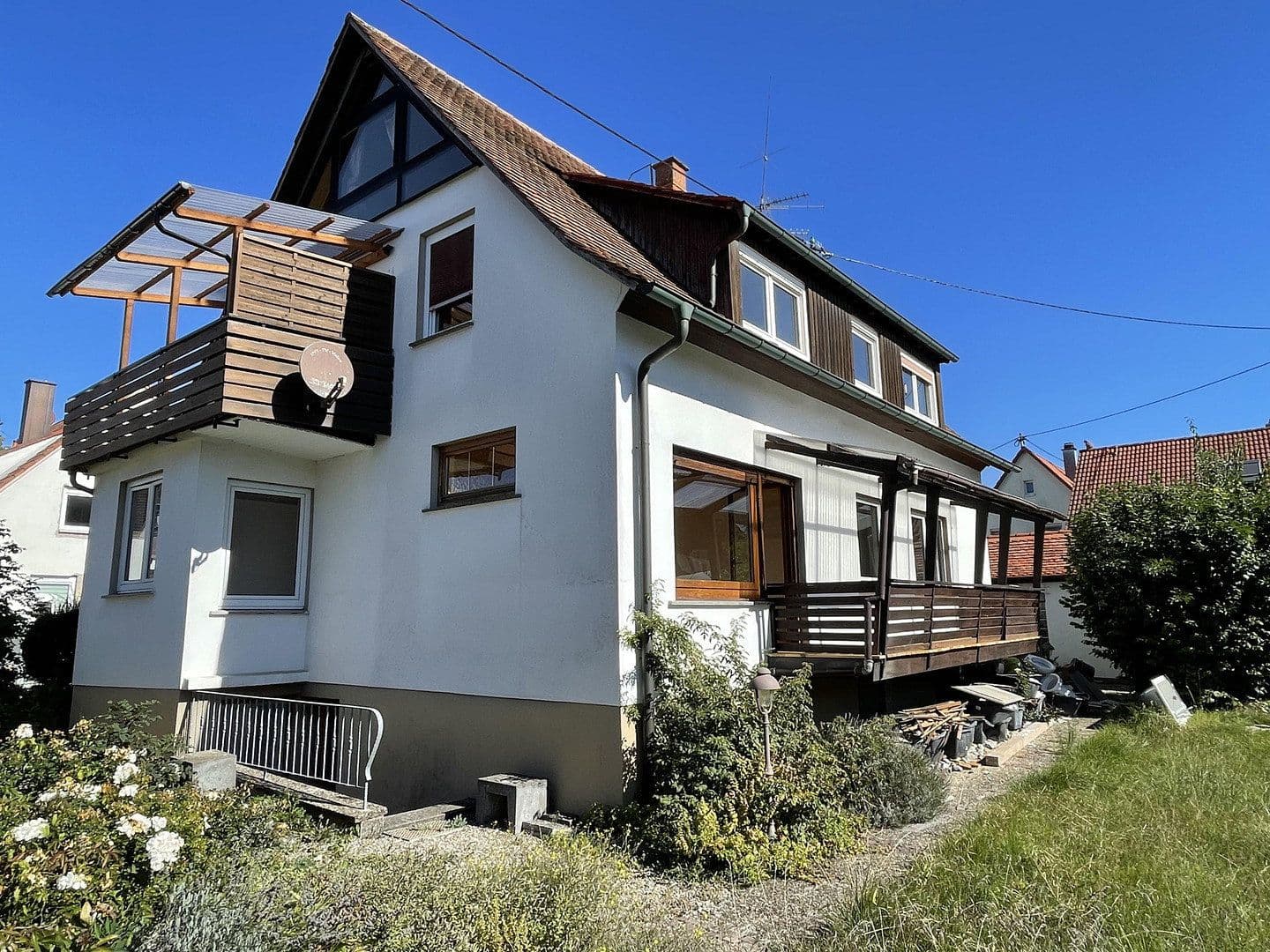 Pronájem domu 180 m², pozemek 590 m², Erbach, Bádensko-Württembersko Pronájem domu 180 m², pozemek 590 m², Erbach, Bádensko-Württembersko