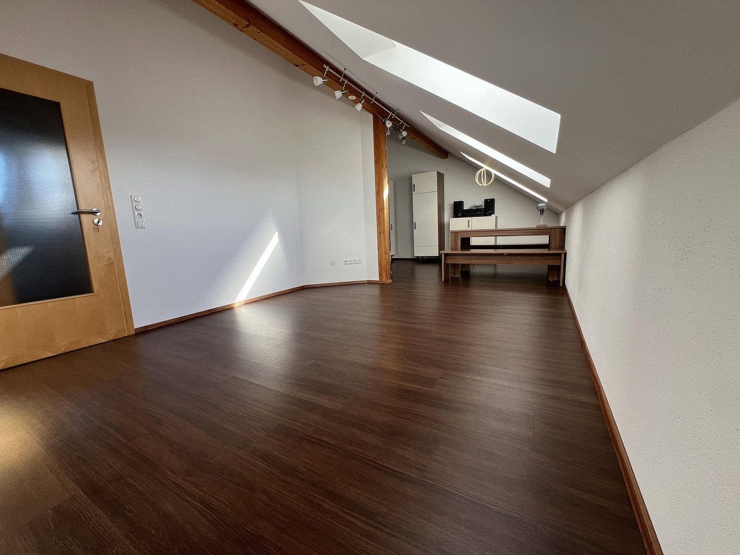 Prodej domu 195 m², pozemek 715 m², Moosinning, Bavorsko Prodej domu 195 m², pozemek 715 m², Moosinning, Bavorsko