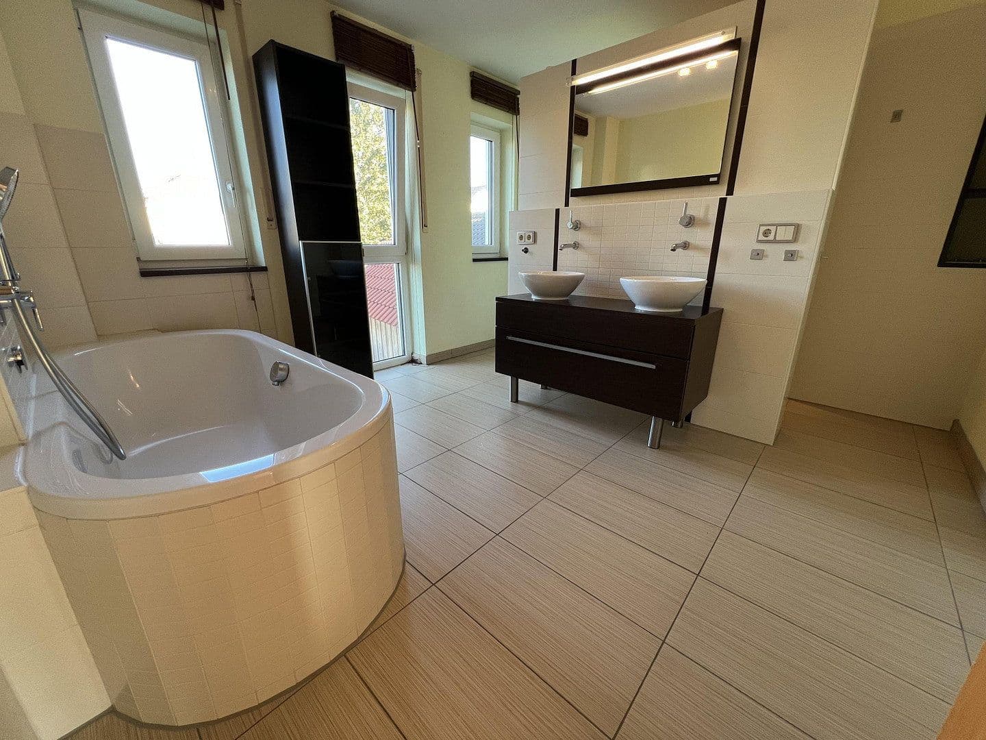 Prodej domu 195 m², pozemek 715 m², Moosinning, Bavorsko Prodej domu 195 m², pozemek 715 m², Moosinning, Bavorsko