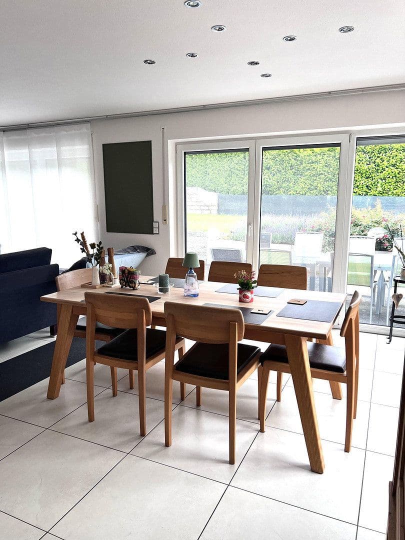 Prodej domu 195 m², pozemek 715 m², Moosinning, Bavorsko Prodej domu 195 m², pozemek 715 m², Moosinning, Bavorsko