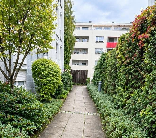 Prodej bytu 2+1 52 m², Stuttgart-Bad cannstatt, Bádensko-Württembersko Prodej bytu 2+1 52 m², Stuttgart-Bad cannstatt, Bádensko-Württembersko