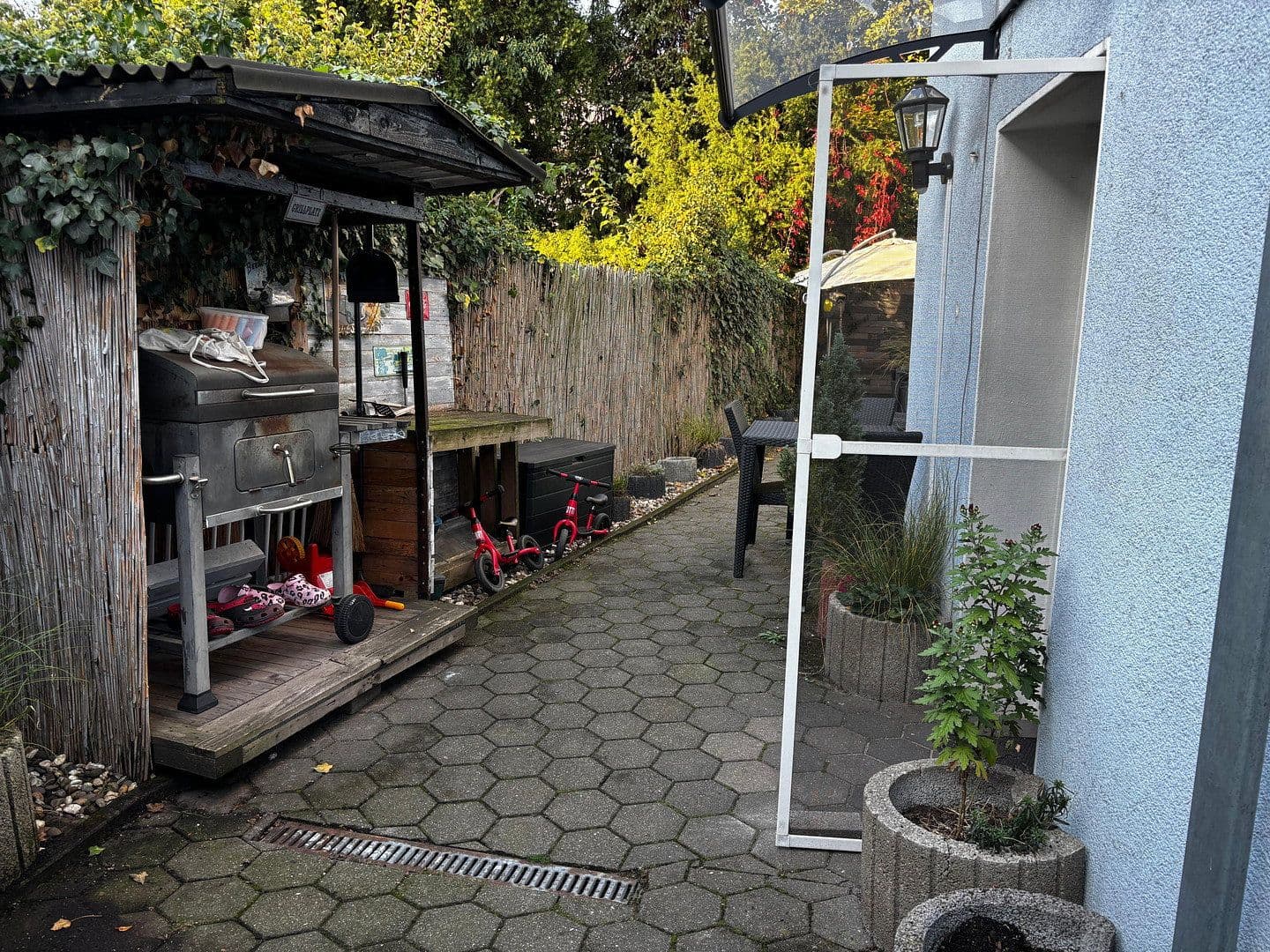 Pronájem bytu 3+1 93 m², Moerserstr.298, Duisburg, Severní Porýní-Vestfálsko Pronájem bytu 3+1 93 m², Moerserstr.298, Duisburg, Severní Porýní-Vestfálsko