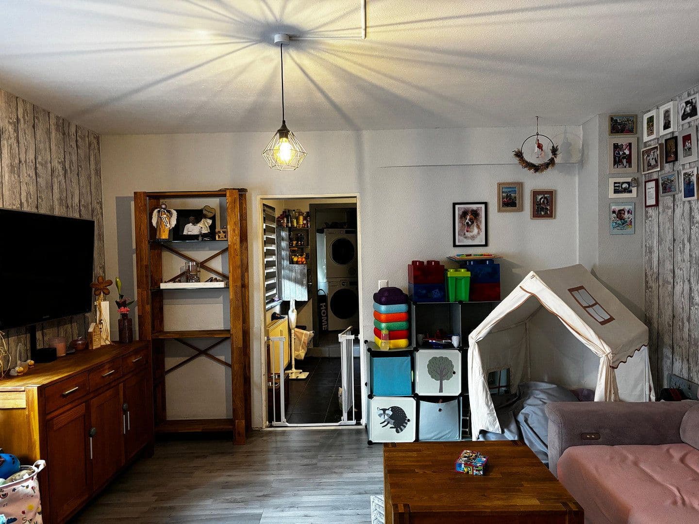 Pronájem bytu 3+1 93 m², Moerserstr.298, Duisburg, Severní Porýní-Vestfálsko Pronájem bytu 3+1 93 m², Moerserstr.298, Duisburg, Severní Porýní-Vestfálsko