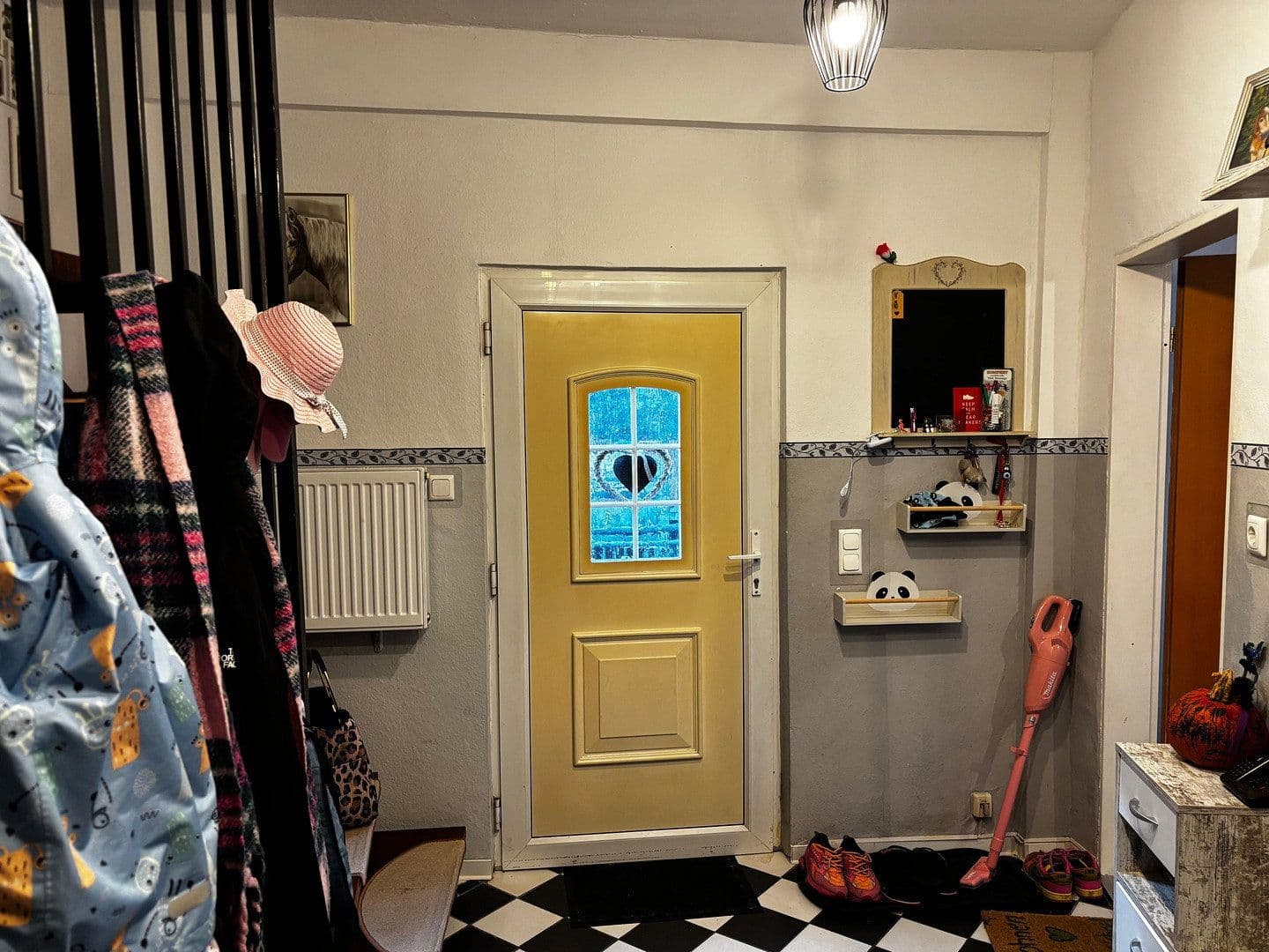Pronájem bytu 3+1 93 m², Moerserstr.298, Duisburg, Severní Porýní-Vestfálsko Pronájem bytu 3+1 93 m², Moerserstr.298, Duisburg, Severní Porýní-Vestfálsko