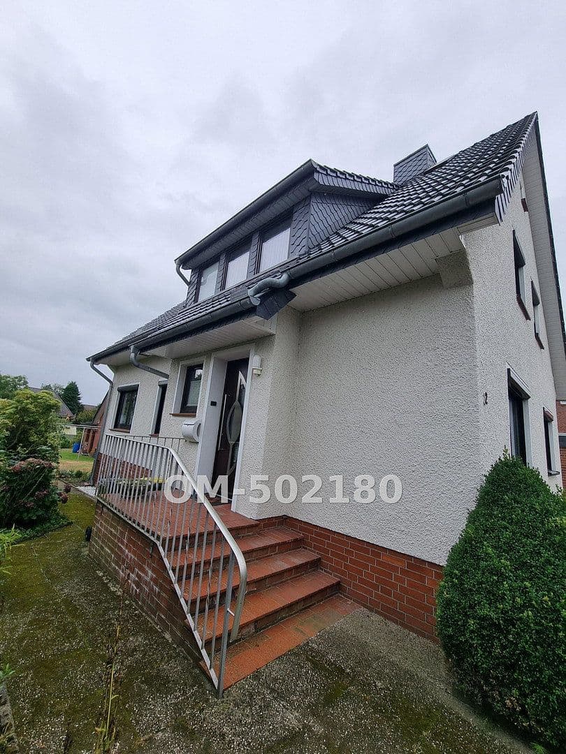 Prodej domu 135 m², pozemek 1.165 m², Syke, Dolní Sasko Prodej domu 135 m², pozemek 1.165 m², Syke, Dolní Sasko