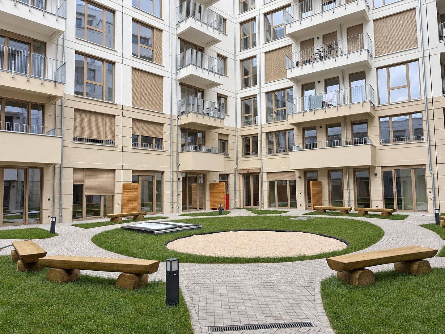 Pronájem bytu 1+1 51 m², Malmoer Str. 28c, Berlin, Berlín Pronájem bytu 1+1 51 m², Malmoer Str. 28c, Berlin, Berlín