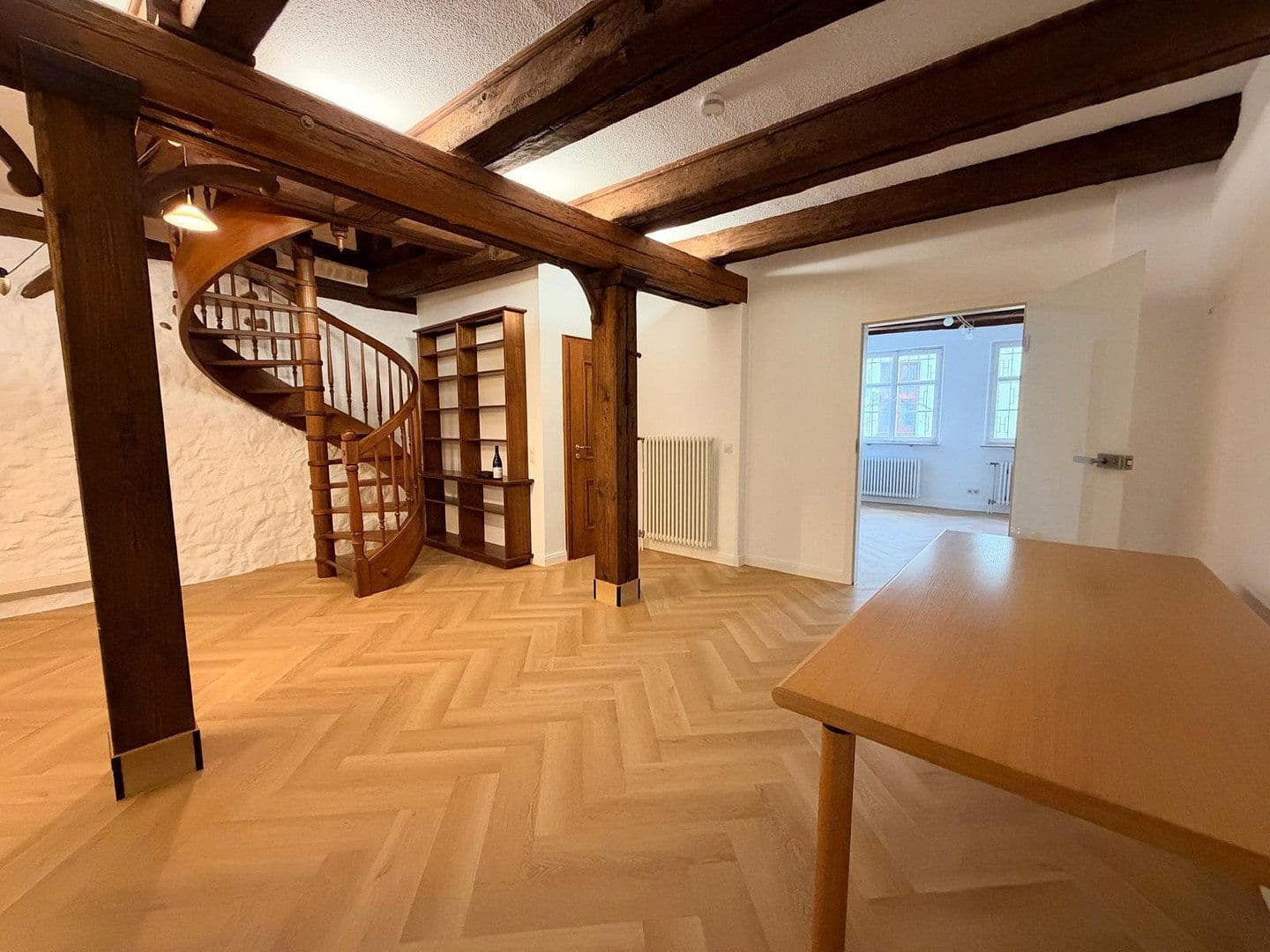Pronájem bytu 4+1 153 m², Winzergasse 22, Meersburg, Bádensko-Württembersko Pronájem bytu 4+1 153 m², Winzergasse 22, Meersburg, Bádensko-Württembersko