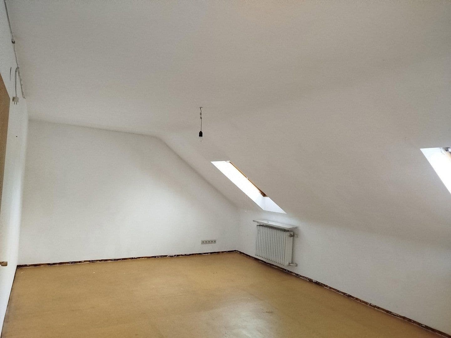 Prodej domu 150 m², pozemek 345 m², Bäumlstraße 73, Puchheim-Bahnhof, Bavorsko Prodej domu 150 m², pozemek 345 m², Bäumlstraße 73, Puchheim-Bahnhof, Bavorsko