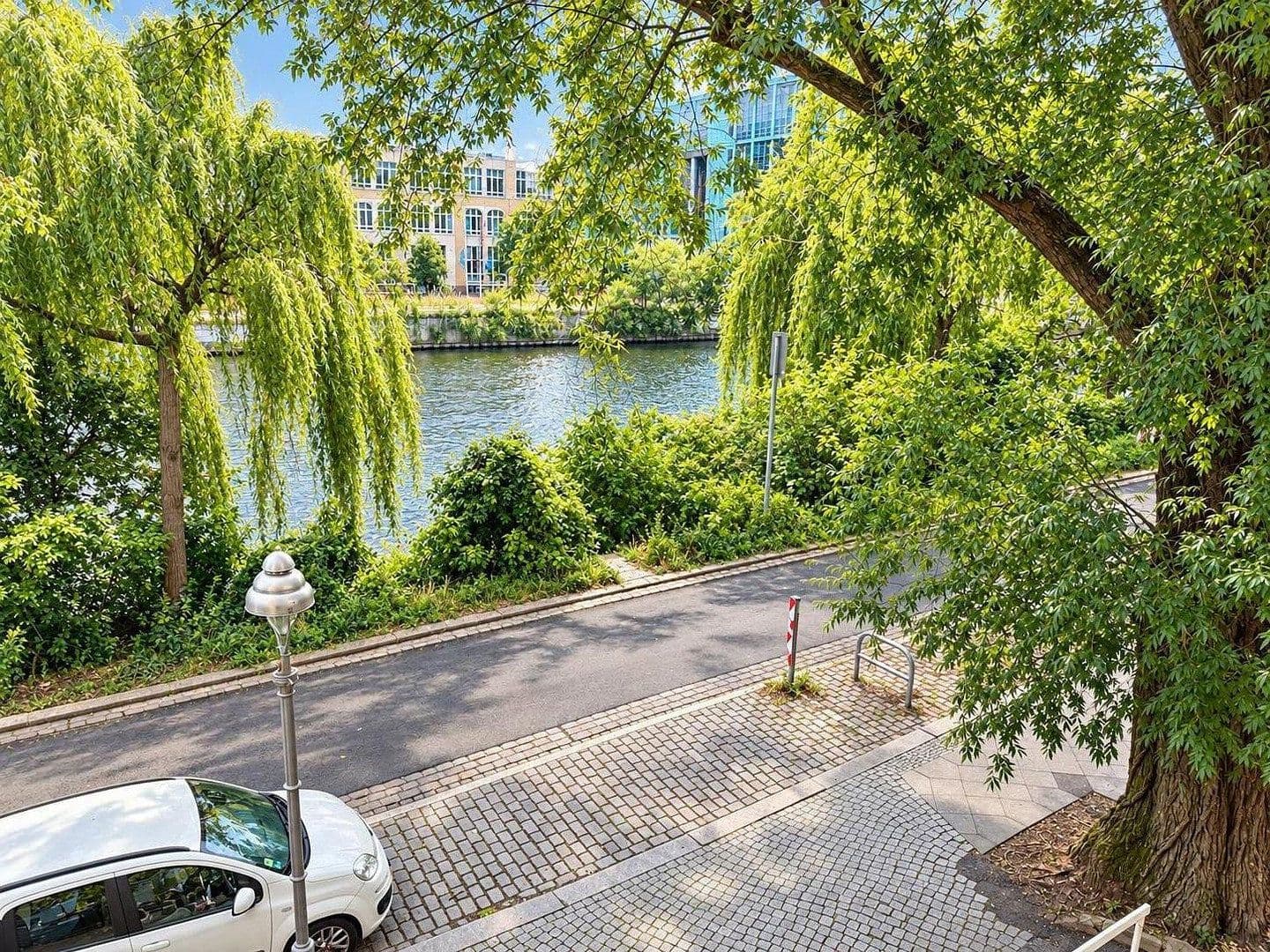 Prodej bytu 1+kk 38 m², Claudiusstraße 10, Berlin, Berlín Prodej bytu 1+kk 38 m², Claudiusstraße 10, Berlin, Berlín