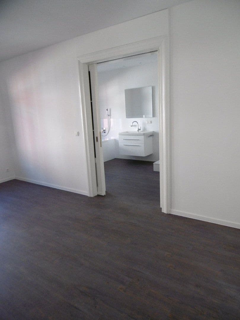 Pronájem bytu 2+kk 95 m², Innere Plauensche Str.21, Cvikov, Sasko Pronájem bytu 2+kk 95 m², Innere Plauensche Str.21, Cvikov, Sasko