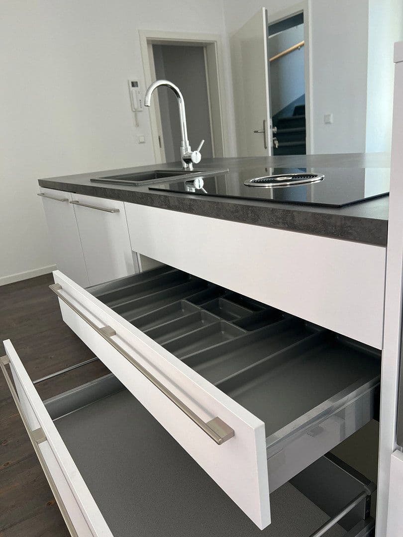 Pronájem bytu 2+kk 95 m², Innere Plauensche Str.21, Cvikov, Sasko Pronájem bytu 2+kk 95 m², Innere Plauensche Str.21, Cvikov, Sasko