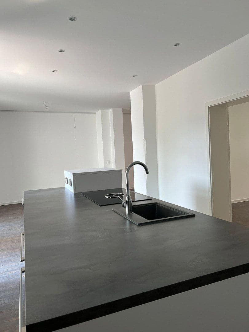Pronájem bytu 2+kk 95 m², Innere Plauensche Str.21, Cvikov, Sasko Pronájem bytu 2+kk 95 m², Innere Plauensche Str.21, Cvikov, Sasko