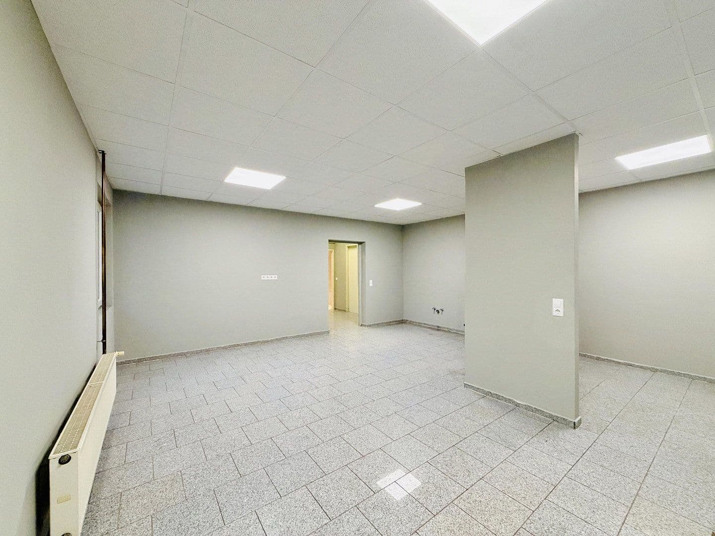 Pronájem nebytového prostoru 230 m², Draisstraße 1, Karlsbad, Bádensko-Württembersko Pronájem nebytového prostoru 230 m², Draisstraße 1, Karlsbad, Bádensko-Württembersko