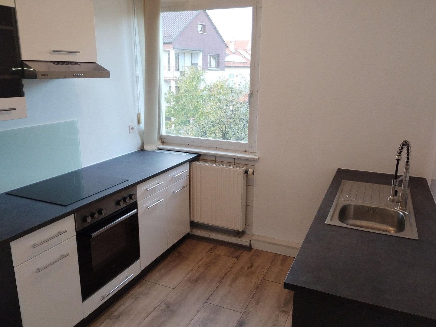 Pronájem bytu 2+1 79 m², Reutlingen, Bádensko-Württembersko Pronájem bytu 2+1 79 m², Reutlingen, Bádensko-Württembersko