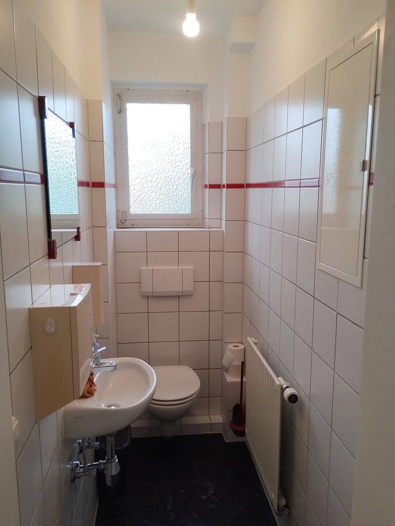 Pronájem bytu 2+1 79 m², Reutlingen, Bádensko-Württembersko Pronájem bytu 2+1 79 m², Reutlingen, Bádensko-Württembersko