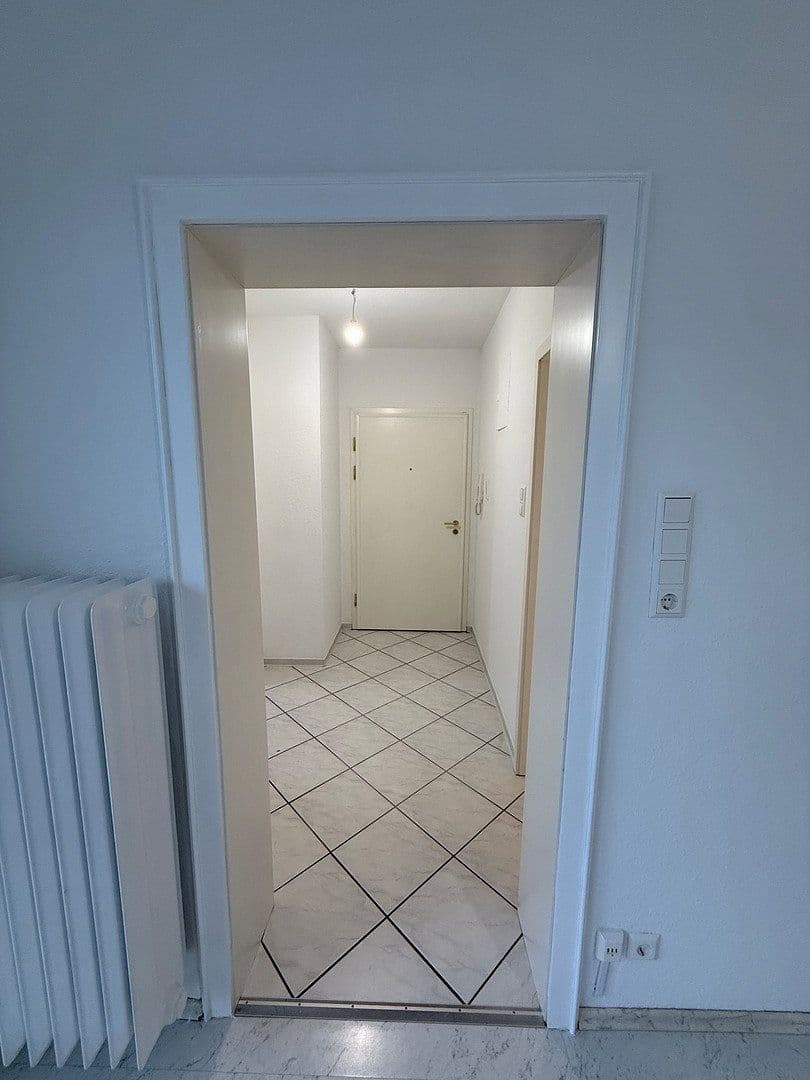 Pronájem bytu 1+1 40 m², Mannheim, Bádensko-Württembersko Pronájem bytu 1+1 40 m², Mannheim, Bádensko-Württembersko