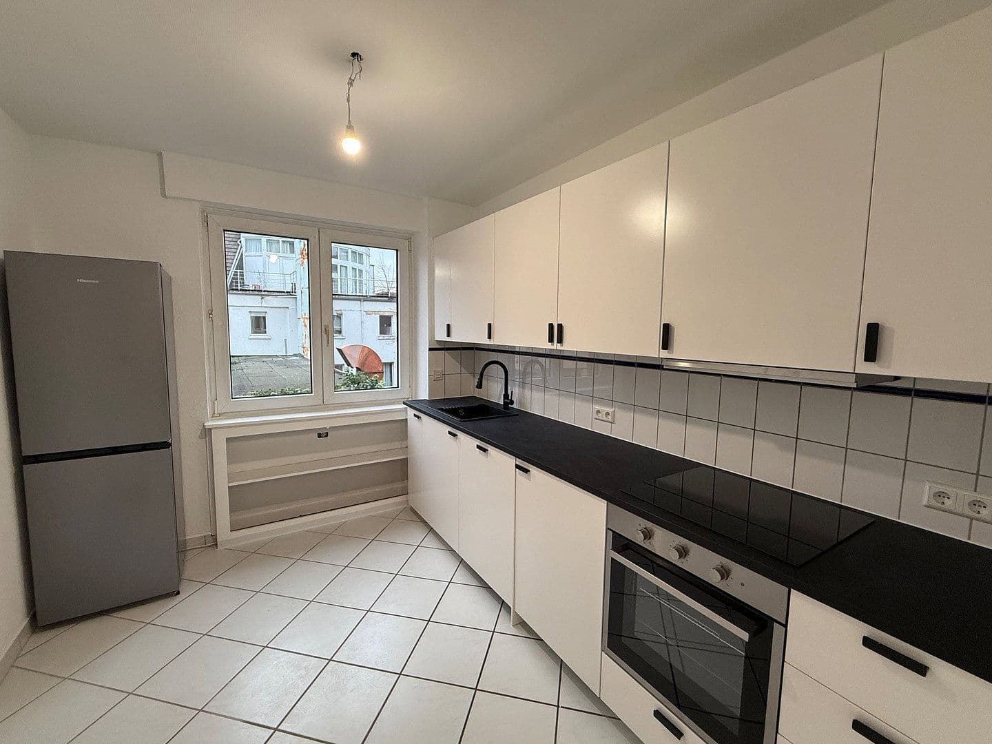 Pronájem bytu 1+1 40 m², Mannheim, Bádensko-Württembersko Pronájem bytu 1+1 40 m², Mannheim, Bádensko-Württembersko