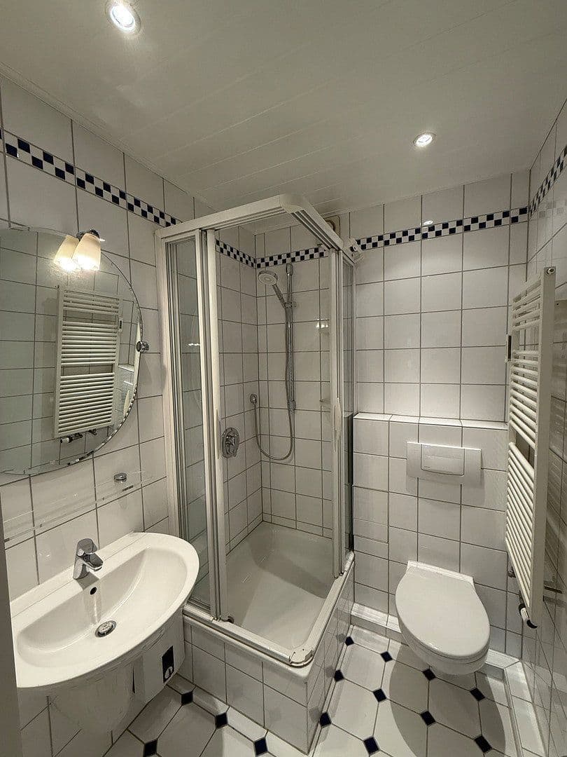 Pronájem bytu 1+1 40 m², Mannheim, Bádensko-Württembersko Pronájem bytu 1+1 40 m², Mannheim, Bádensko-Württembersko
