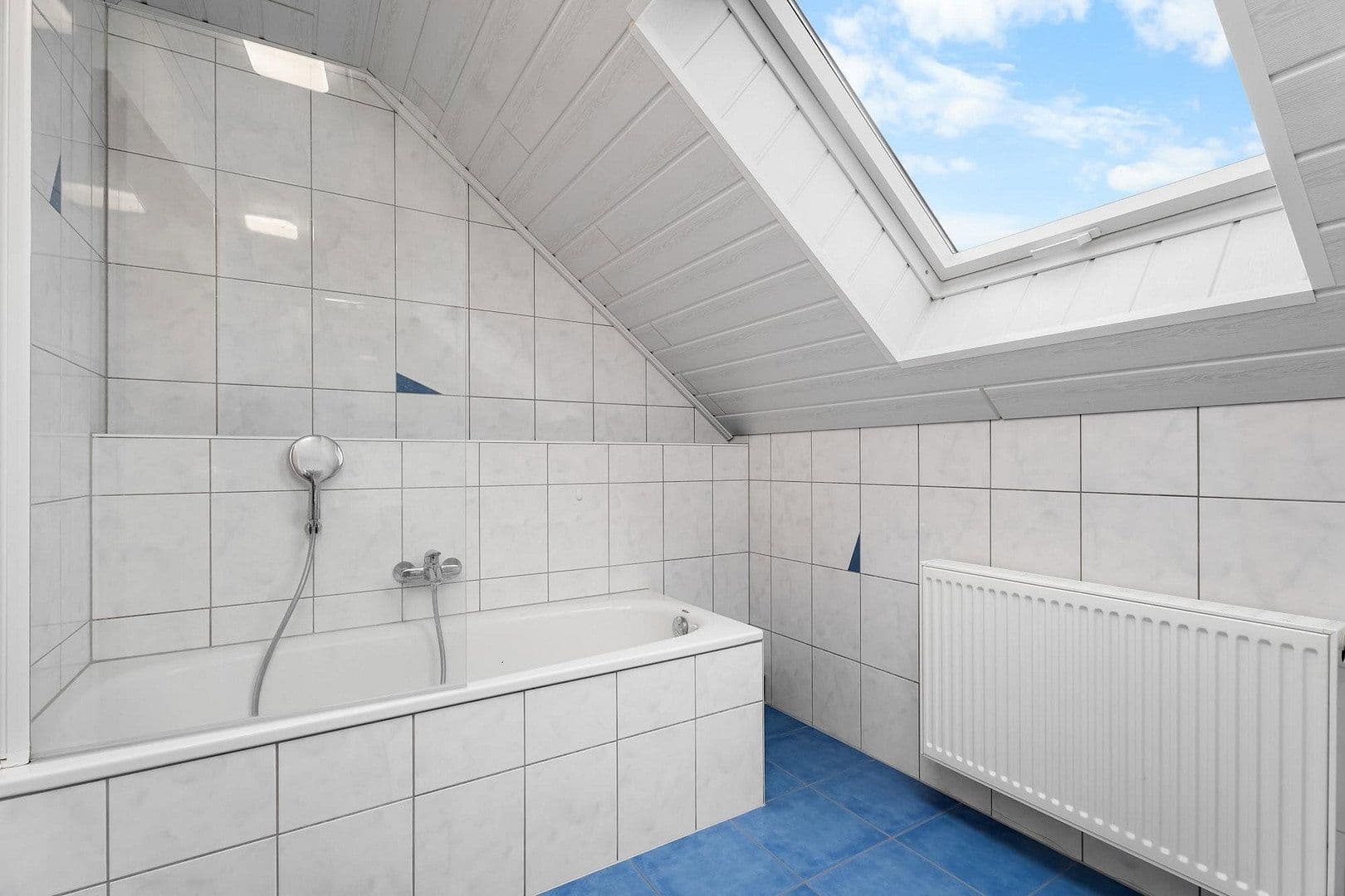 Pronájem domu 155 m², pozemek 182 m², Mechernicher Str. 15, Mechernich, Severní Porýní-Vestfálsko Pronájem domu 155 m², pozemek 182 m², Mechernicher Str. 15, Mechernich, Severní Porýní-Vestfálsko