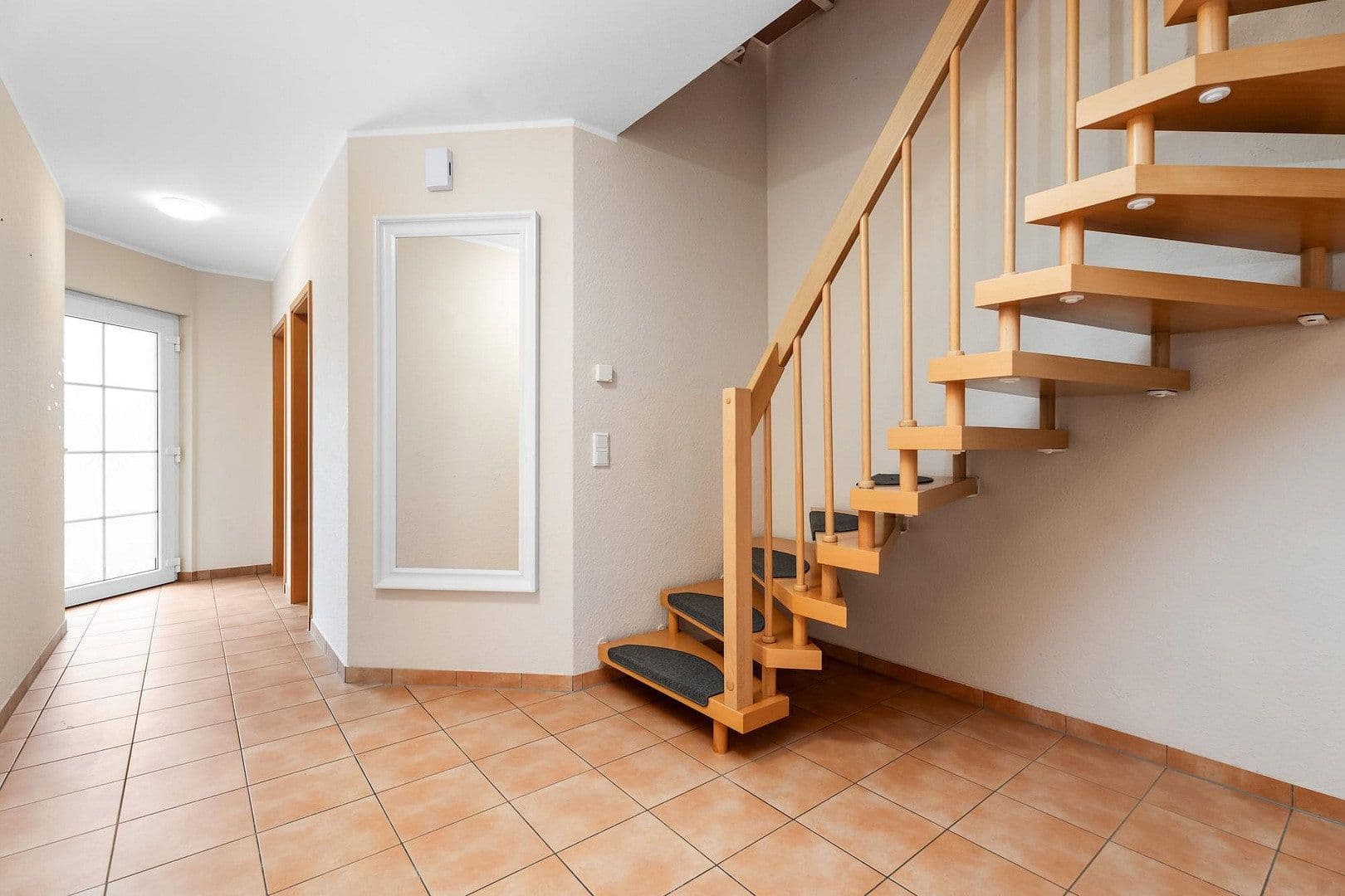 Pronájem domu 155 m², pozemek 182 m², Mechernicher Str. 15, Mechernich, Severní Porýní-Vestfálsko Pronájem domu 155 m², pozemek 182 m², Mechernicher Str. 15, Mechernich, Severní Porýní-Vestfálsko