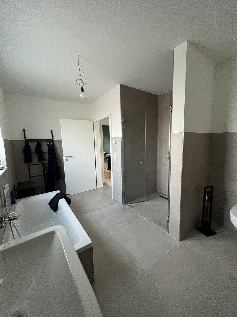 Pronájem bytu 2+kk 75 m², Nideggen, Severní Porýní-Vestfálsko Pronájem bytu 2+kk 75 m², Nideggen, Severní Porýní-Vestfálsko