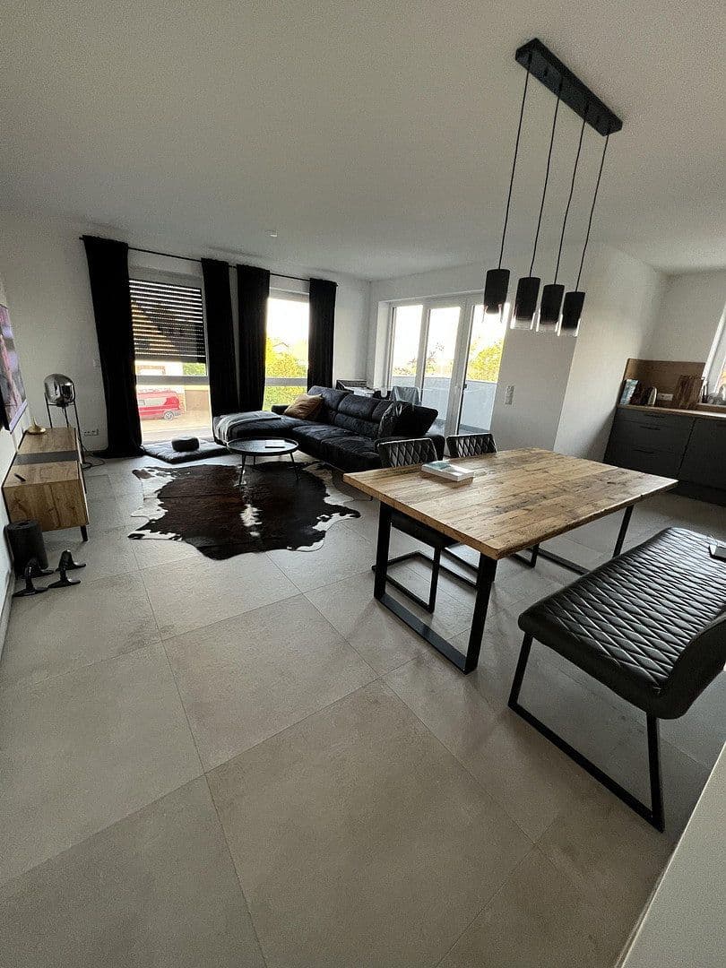 Pronájem bytu 2+kk 75 m², Nideggen, Severní Porýní-Vestfálsko Pronájem bytu 2+kk 75 m², Nideggen, Severní Porýní-Vestfálsko