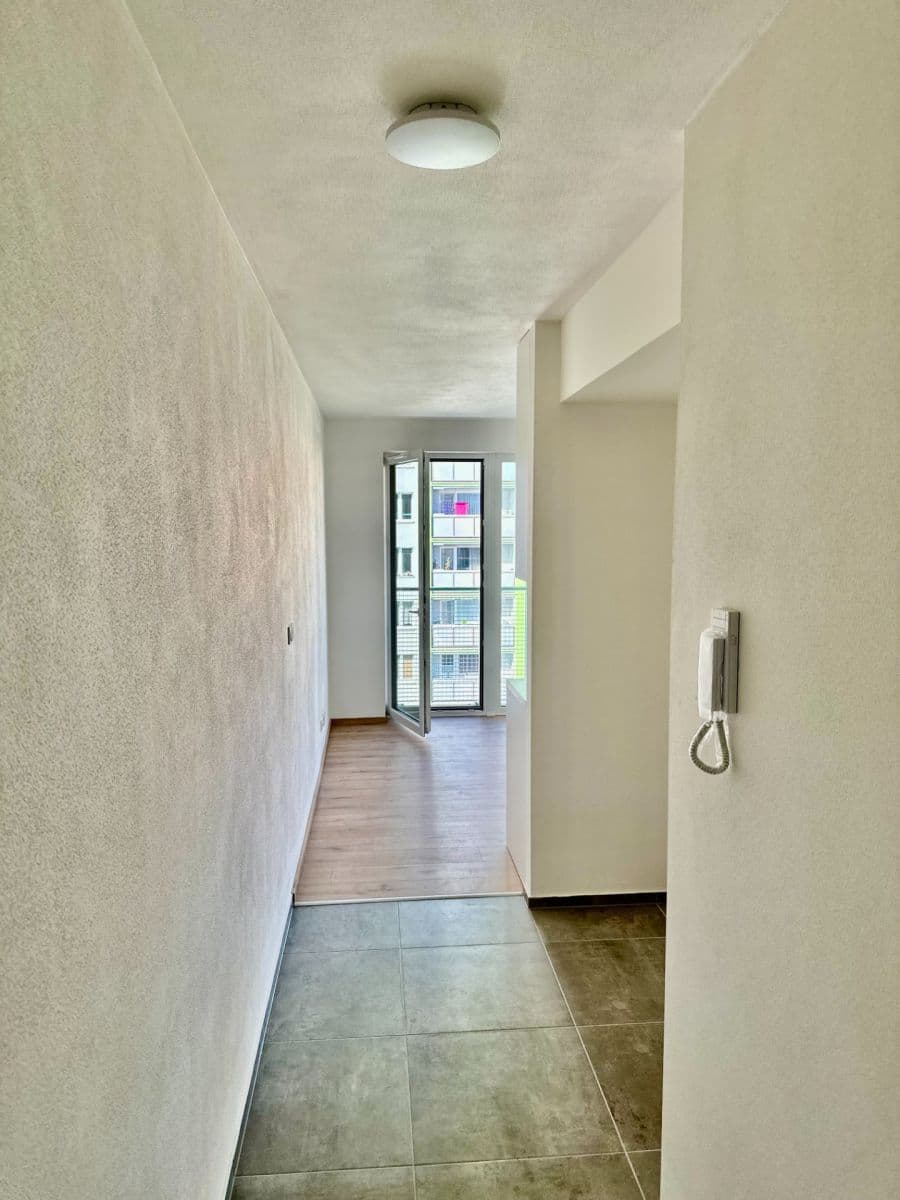 Prodej bytu 1+kk 39 m², Krašovská, Plzeň, Plzeňský kraj Prodej bytu 1+kk 39 m², Krašovská, Plzeň, Plzeňský kraj