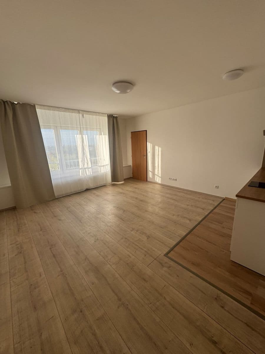 Pronájem bytu 2+kk 55 m², Nad Krocínkou, Praha, Praha Pronájem bytu 2+kk 55 m², Nad Krocínkou, Praha, Praha