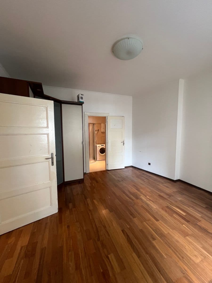 Pronájem bytu 2+1 37 m², Jaurisova, Praha, Praha Pronájem bytu 2+1 37 m², Jaurisova, Praha, Praha