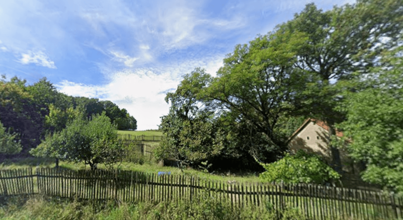 Pronájem pozemku 374 m², Hrobčice, Ústecký kraj Pronájem pozemku 374 m², Hrobčice, Ústecký kraj