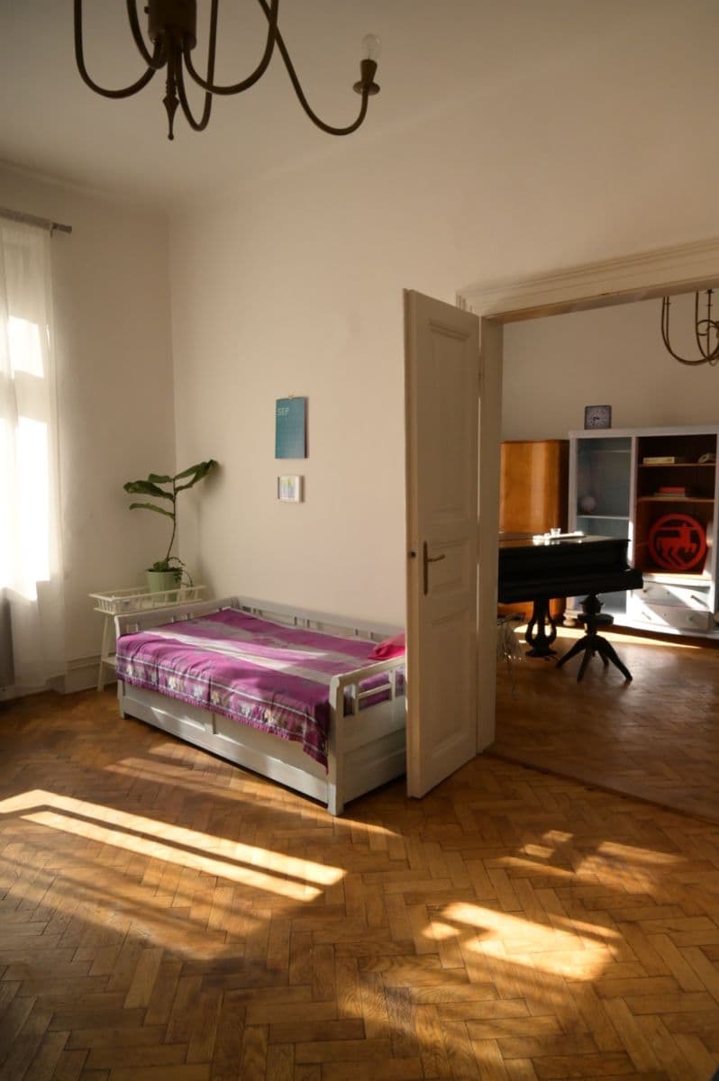 Pronájem bytu 2+1 77 m², Jeruzalémská, Praha, Praha Pronájem bytu 2+1 77 m², Jeruzalémská, Praha, Praha