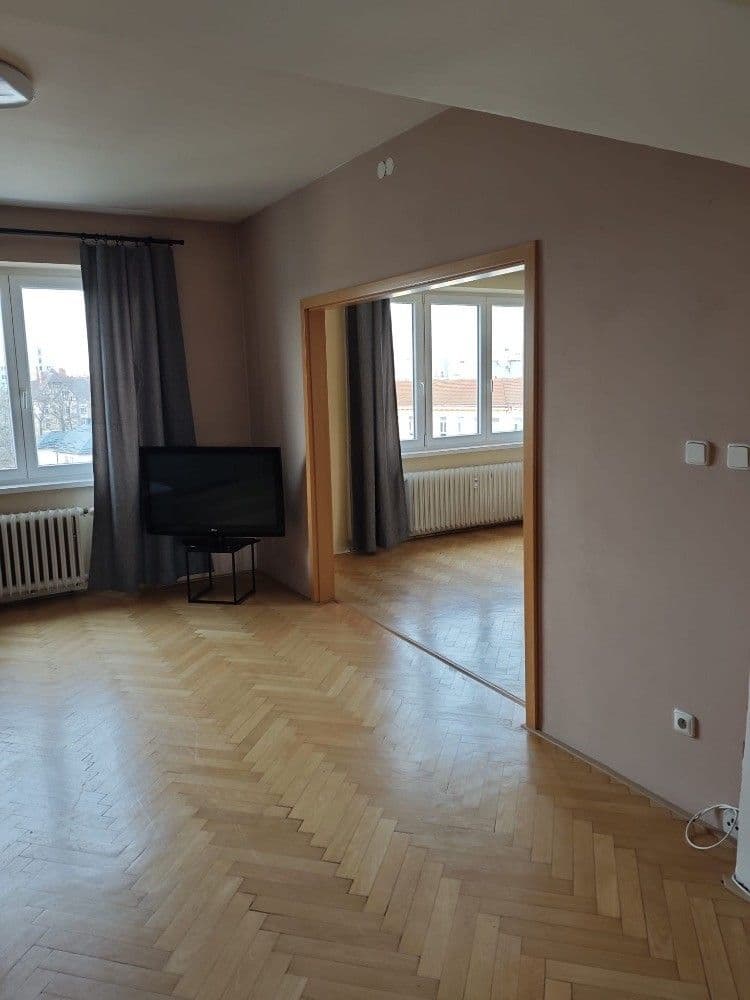 Pronájem bytu 2+1 60 m², Dr. Šmerala, Ostrava, Moravskoslezský kraj Pronájem bytu 2+1 60 m², Dr. Šmerala, Ostrava, Moravskoslezský kraj