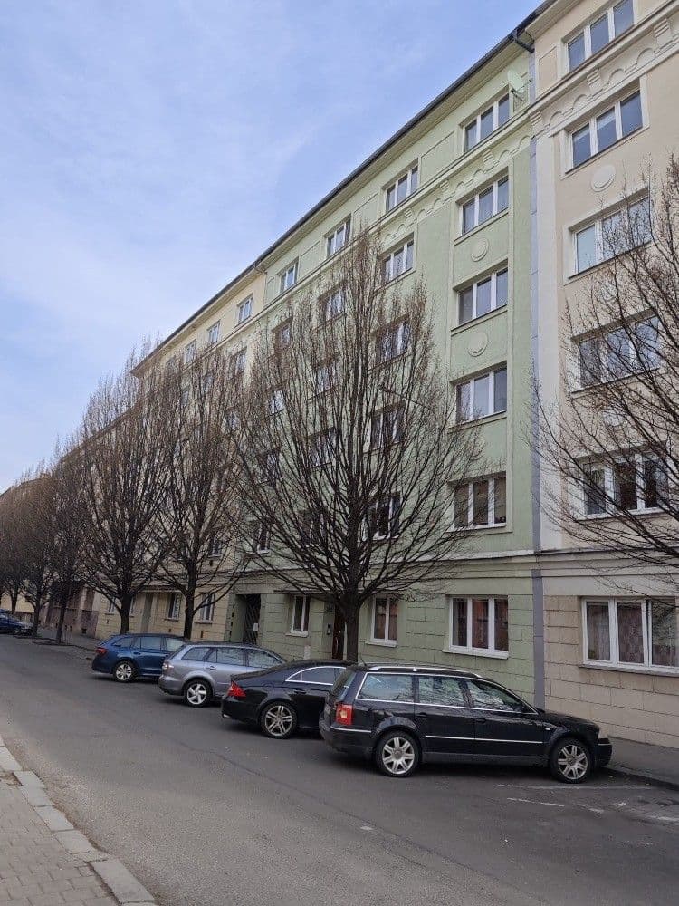 Pronájem bytu 2+1 60 m², Dr. Šmerala, Ostrava, Moravskoslezský kraj Pronájem bytu 2+1 60 m², Dr. Šmerala, Ostrava, Moravskoslezský kraj