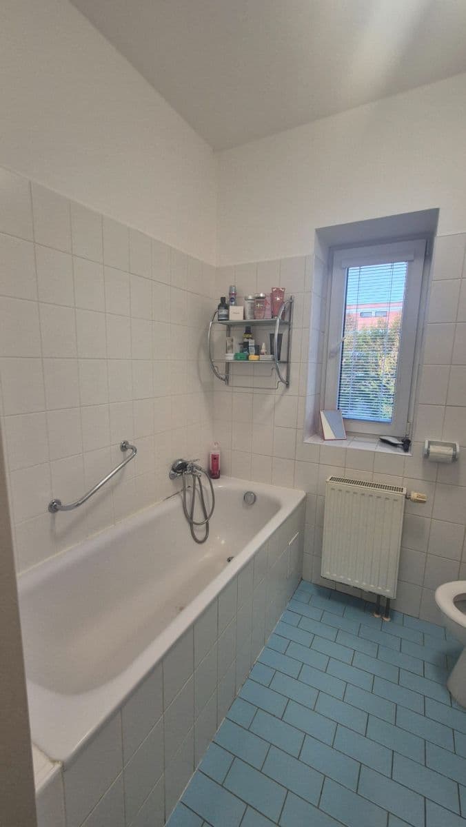 Prodej bytu 2+kk 43 m², Větrná, České Budějovice, Jihočeský kraj Prodej bytu 2+kk 43 m², Větrná, České Budějovice, Jihočeský kraj