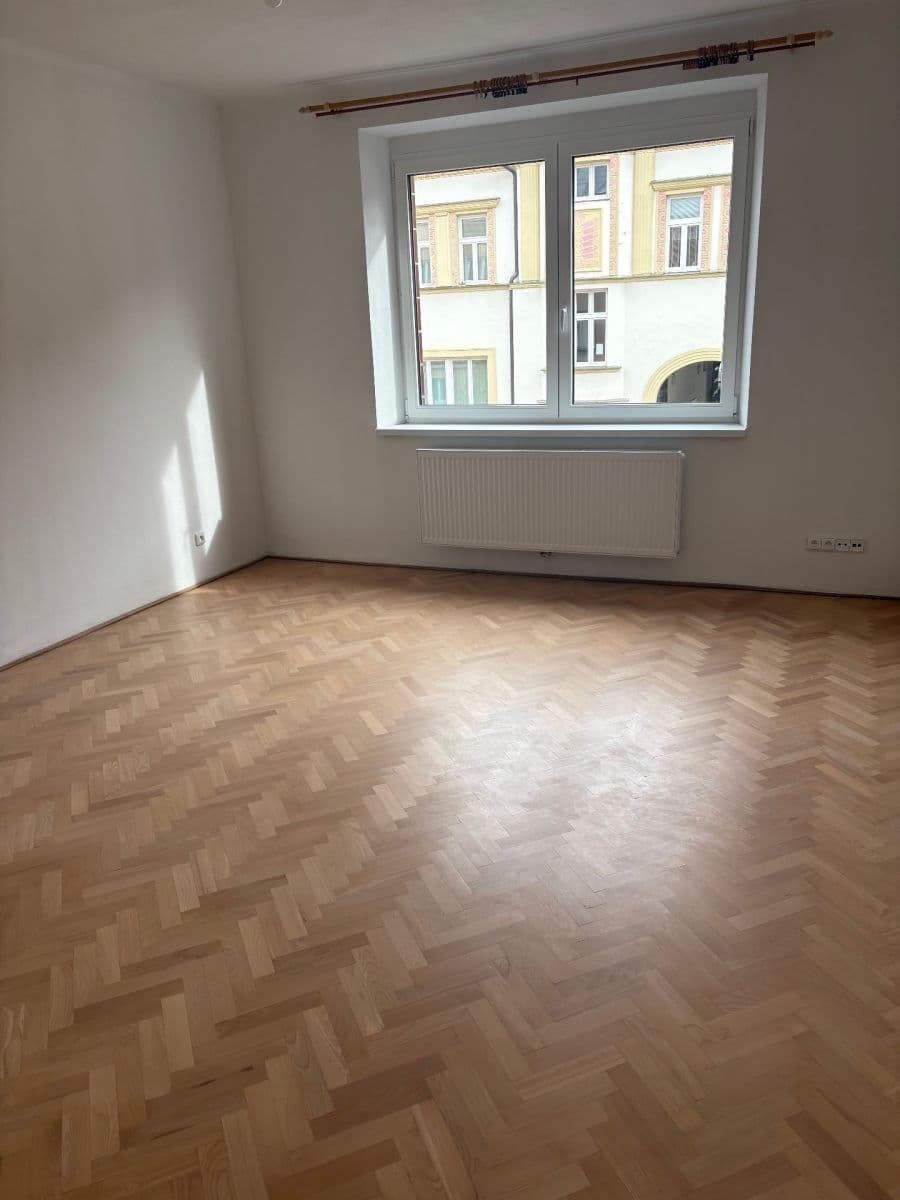 Pronájem bytu 2+1 78 m², Nádražní, Pelhřimov, Kraj Vysočina Pronájem bytu 2+1 78 m², Nádražní, Pelhřimov, Kraj Vysočina