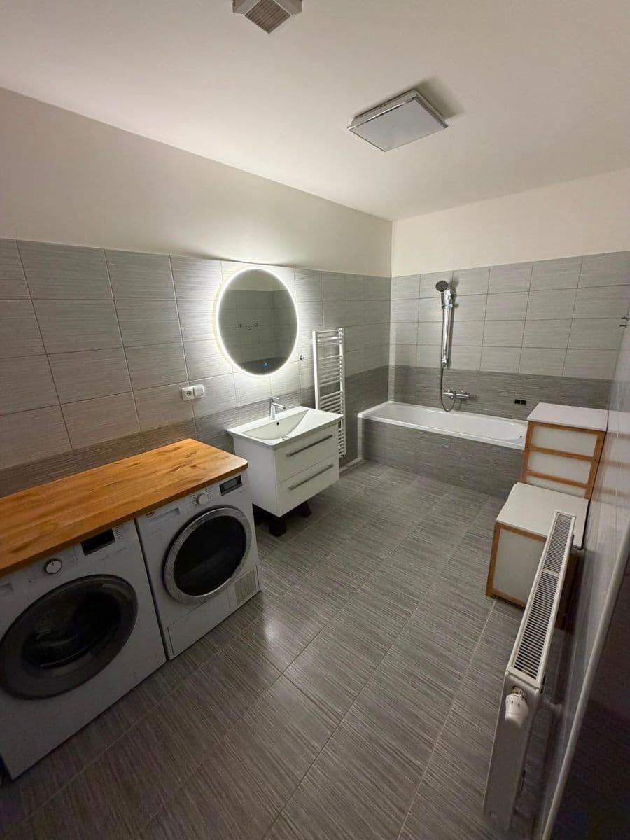 Prodej bytu 3+kk 107 m², Tovární, Hrádek nad Nisou, Liberecký kraj Prodej bytu 3+kk 107 m², Tovární, Hrádek nad Nisou, Liberecký kraj