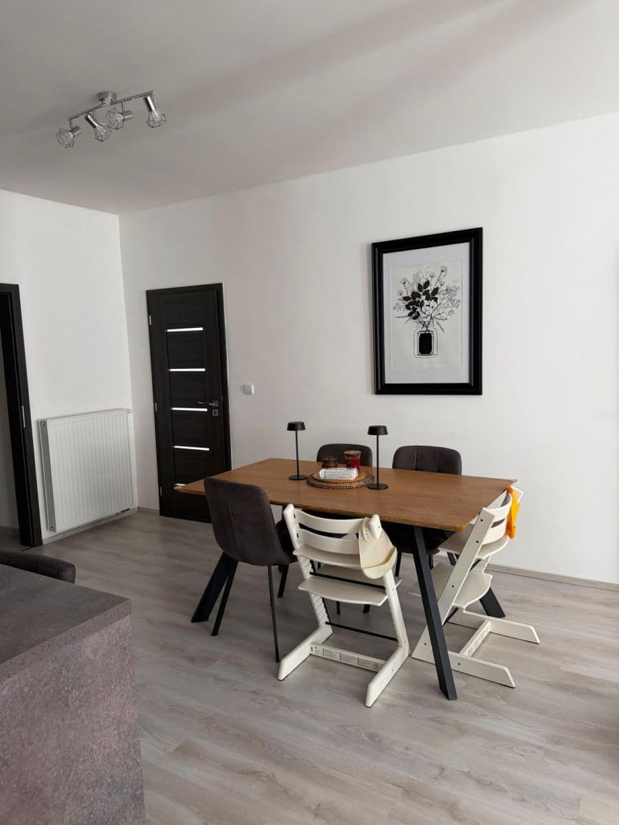 Prodej bytu 3+kk 107 m², Tovární, Hrádek nad Nisou, Liberecký kraj Prodej bytu 3+kk 107 m², Tovární, Hrádek nad Nisou, Liberecký kraj