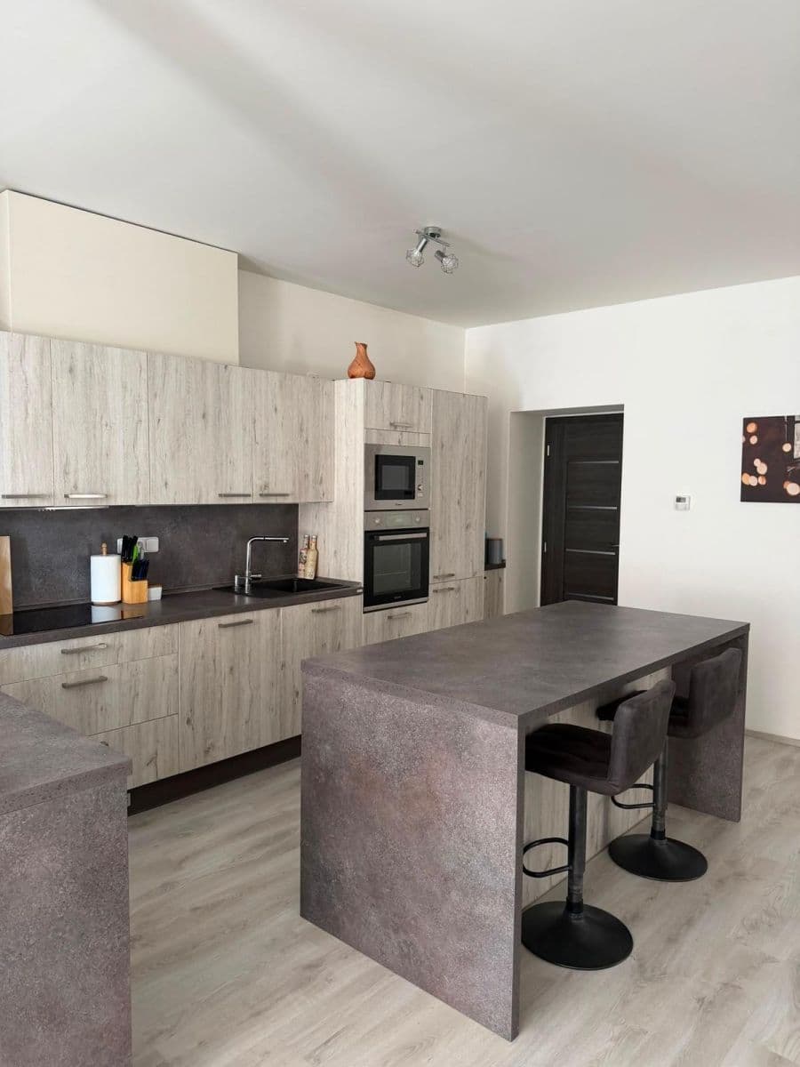Prodej bytu 3+kk 107 m², Tovární, Hrádek nad Nisou, Liberecký kraj Prodej bytu 3+kk 107 m², Tovární, Hrádek nad Nisou, Liberecký kraj