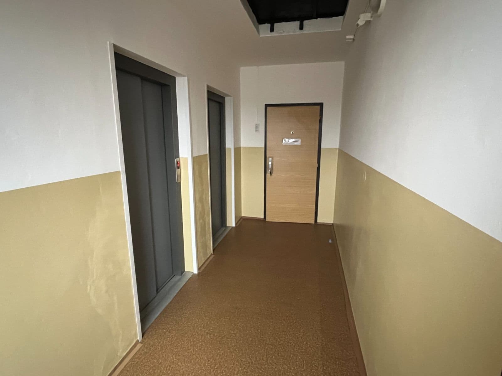 Prodej bytu 1+kk 34 m², Šrámkova, Ústí nad Labem, Ústecký kraj Prodej bytu 1+kk 34 m², Šrámkova, Ústí nad Labem, Ústecký kraj