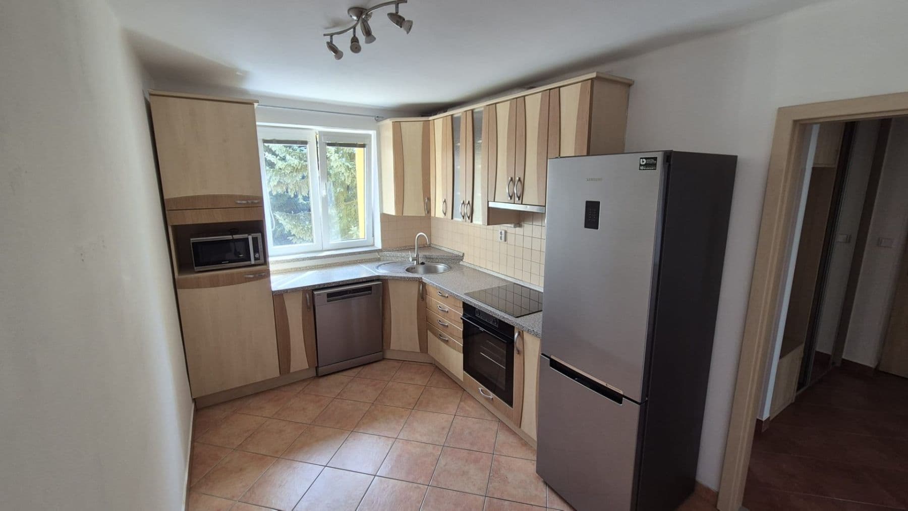 Pronájem bytu 2+1 54 m², Moskevská, Kladno, Středočeský kraj Pronájem bytu 2+1 54 m², Moskevská, Kladno, Středočeský kraj