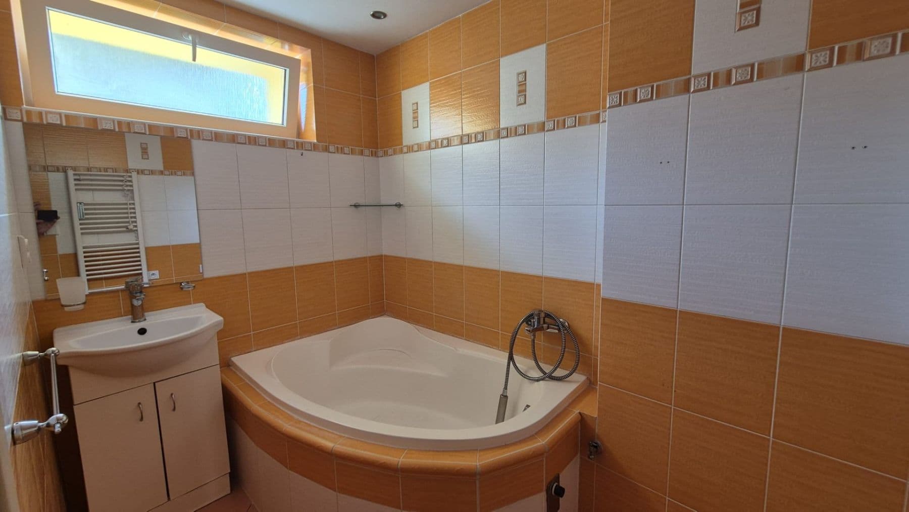 Pronájem bytu 2+1 54 m², Moskevská, Kladno, Středočeský kraj Pronájem bytu 2+1 54 m², Moskevská, Kladno, Středočeský kraj